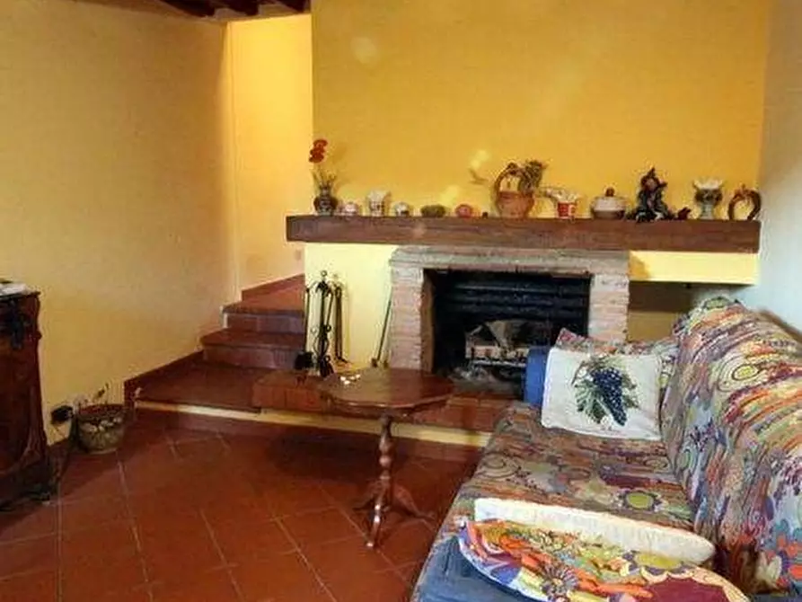 Immagine 6 di Rustico / casale in vendita  a Vinci