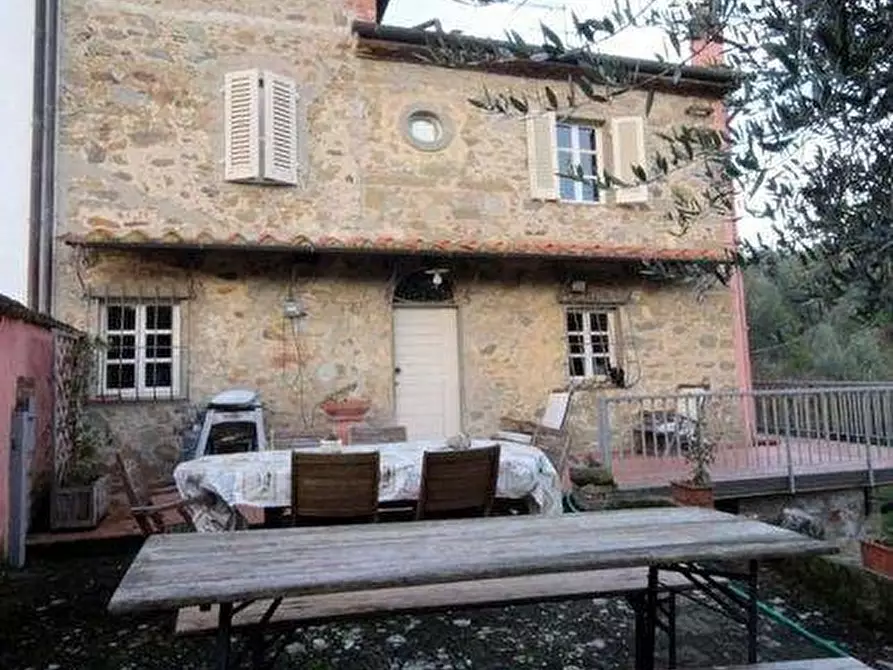 Immagine 2 di Rustico / casale in vendita  a Vinci