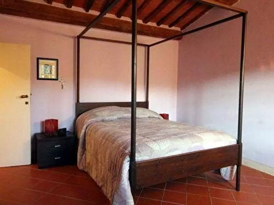 Immagine 10 di Rustico / casale in vendita  a Vinci