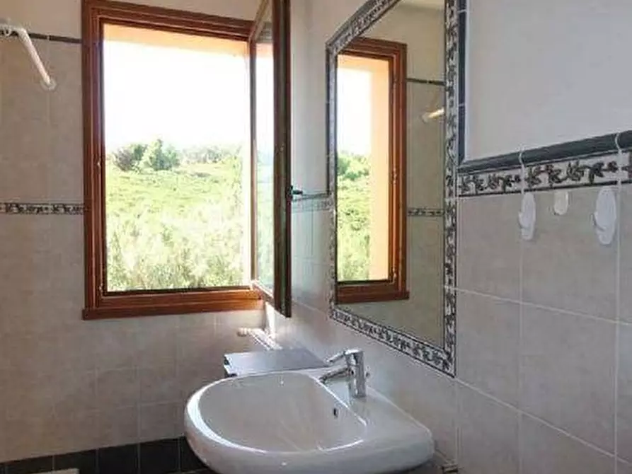 Immagine 10 di Appartamento in vendita  a Vinci