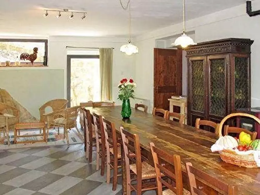 Immagine 13 di Casa colonica in vendita  a Vinci