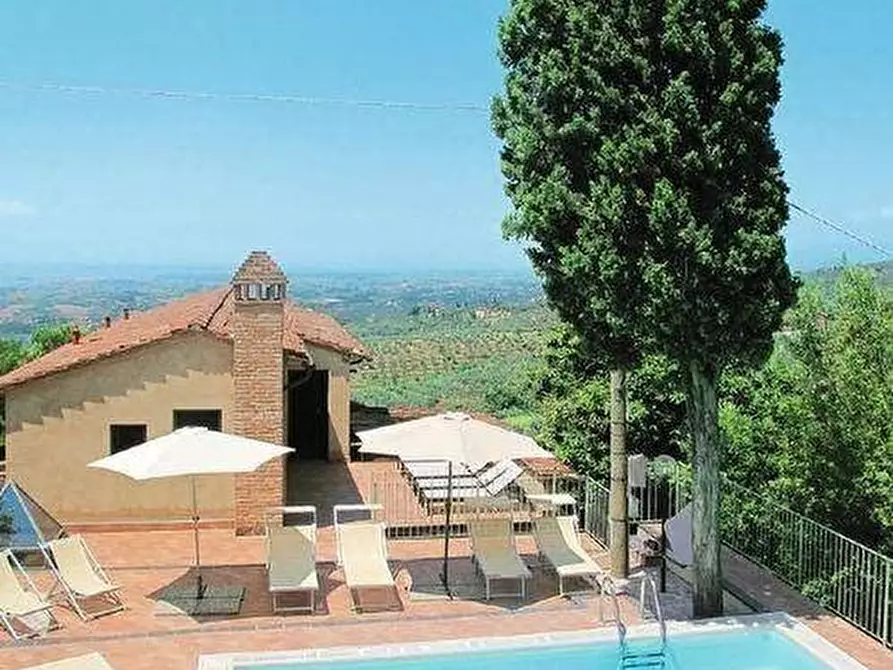 Immagine 4 di Casa colonica in vendita  a Vinci