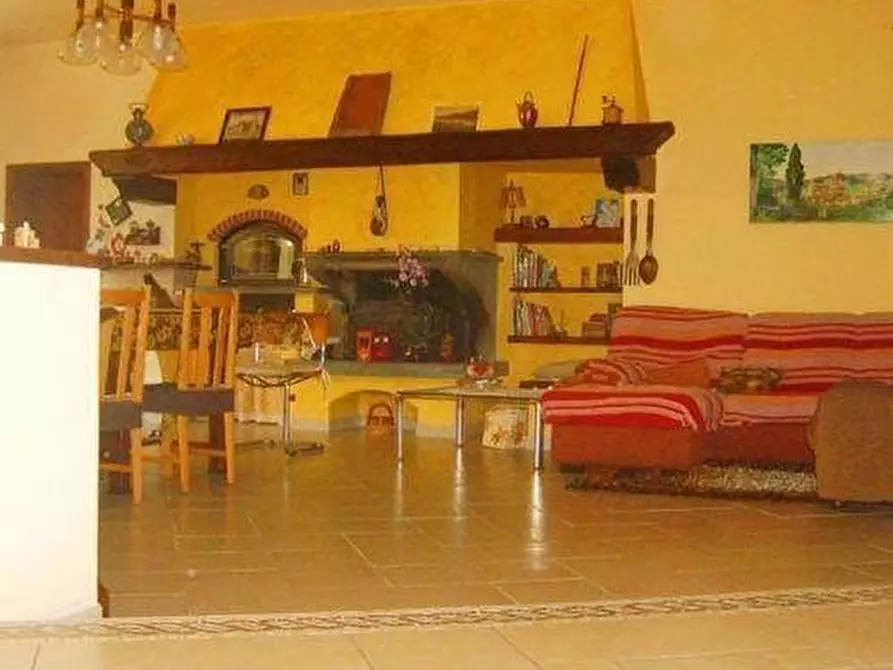 Immagine 6 di Villa in vendita  a Vinci