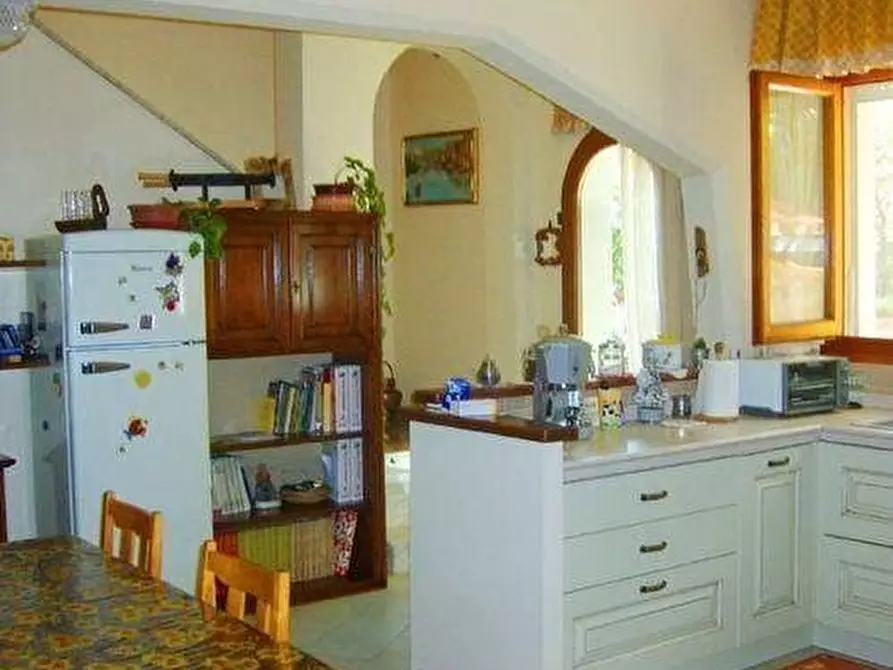 Immagine 5 di Villa in vendita  a Vinci