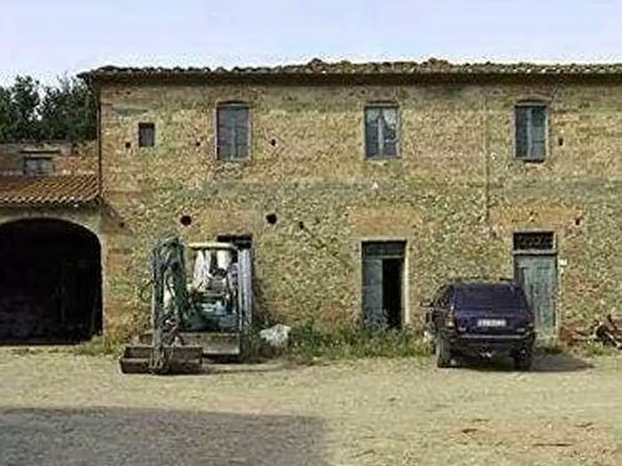 Immagine 7 di Casa colonica in vendita  a Vinci