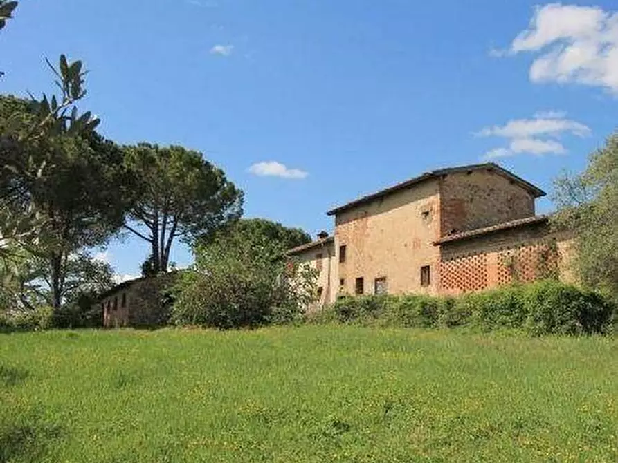 Immagine 1 di Casa colonica in vendita  a Montespertoli