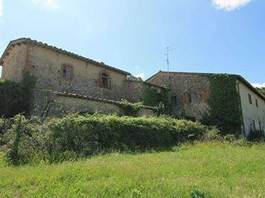 Immagine 12 di Casa colonica in vendita  a Montespertoli