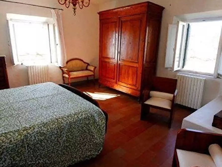 Immagine 15 di Rustico / casale in vendita  a Vinci