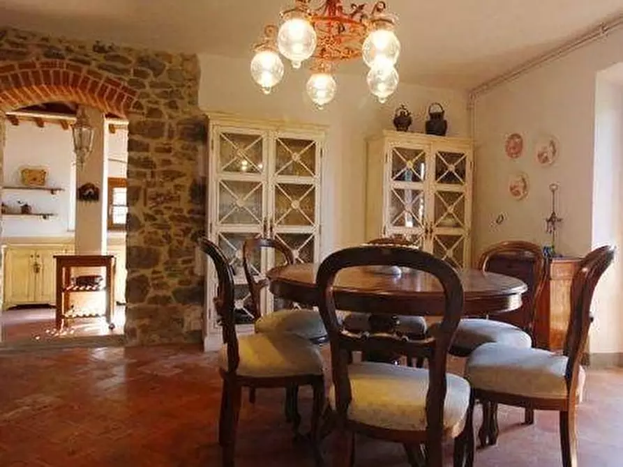 Immagine 10 di Rustico / casale in vendita  a Vinci