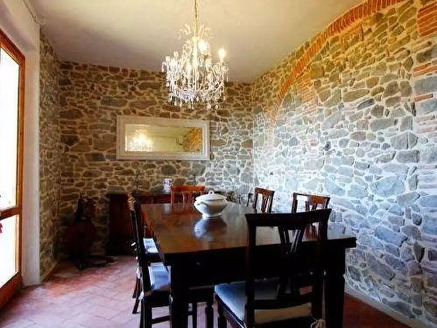 Immagine 14 di Rustico / casale in vendita  a Vinci