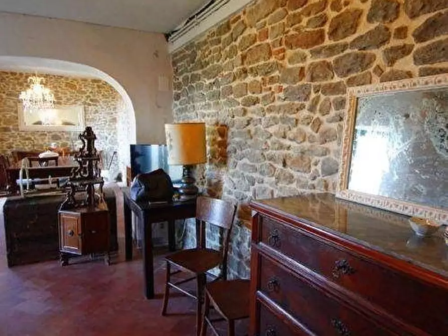 Immagine 2 di Rustico / casale in vendita  a Vinci