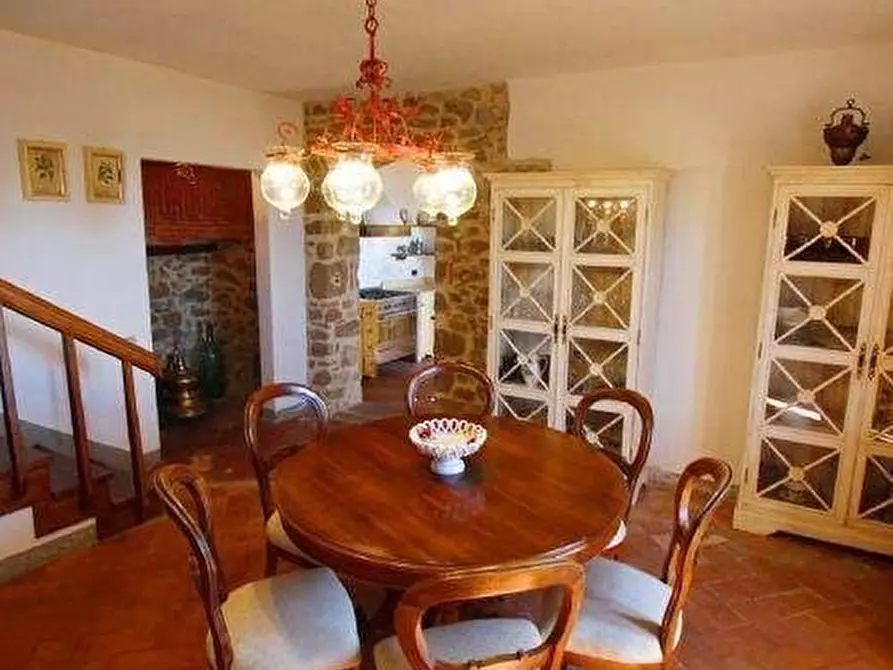 Immagine 12 di Rustico / casale in vendita  a Vinci