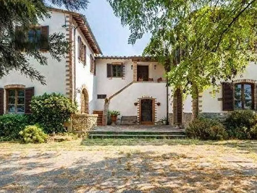 Immagine 17 di Casa colonica in vendita  a Montespertoli