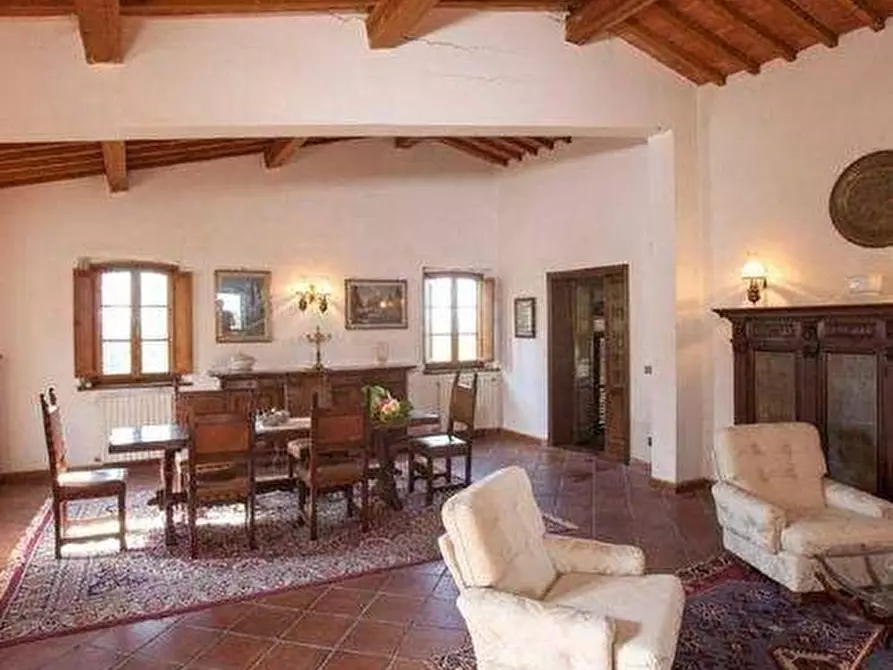 Immagine 15 di Casa colonica in vendita  a Montespertoli