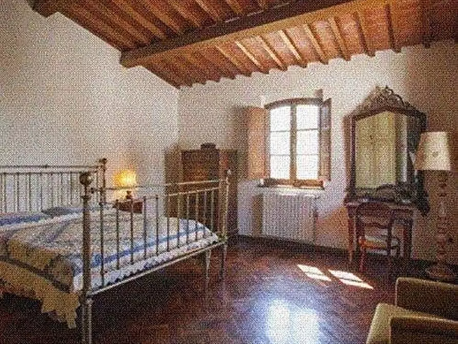 Immagine 16 di Casa colonica in vendita  a Montespertoli