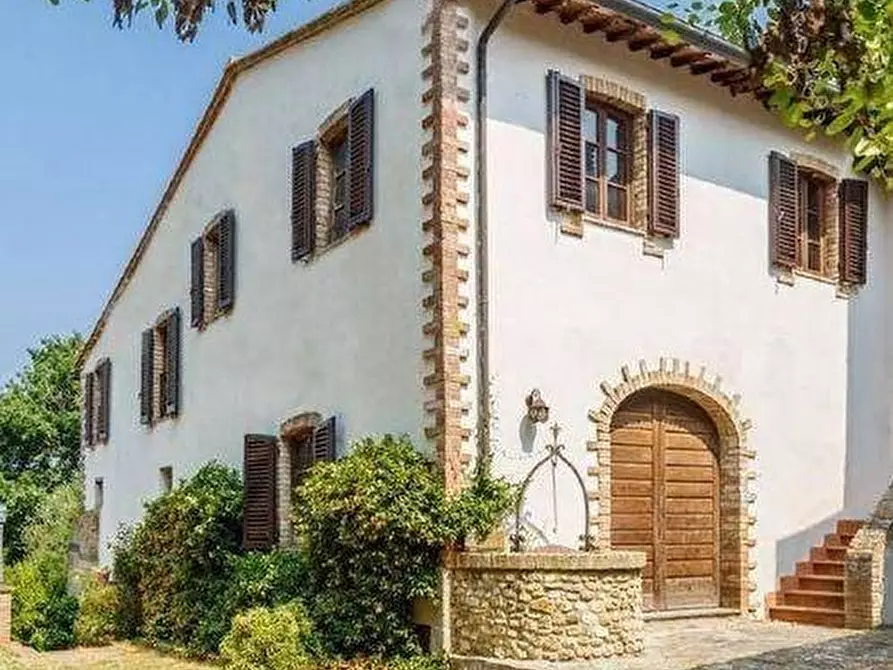 Immagine 3 di Casa colonica in vendita  a Montespertoli
