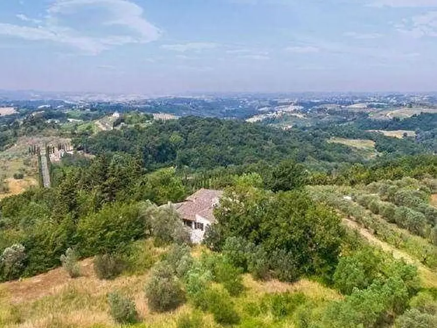 Immagine 2 di Casa colonica in vendita  a Montespertoli