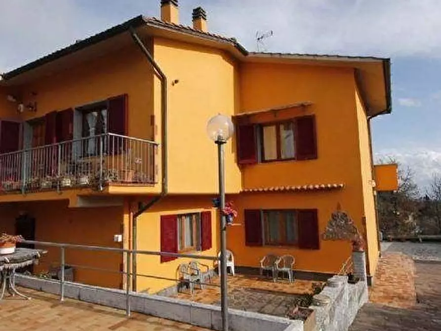 Immagine 15 di Villa in vendita  a Lamporecchio