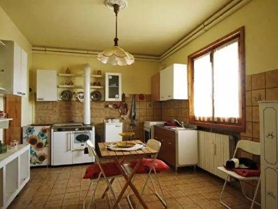 Immagine 10 di Villa in vendita  a Lamporecchio