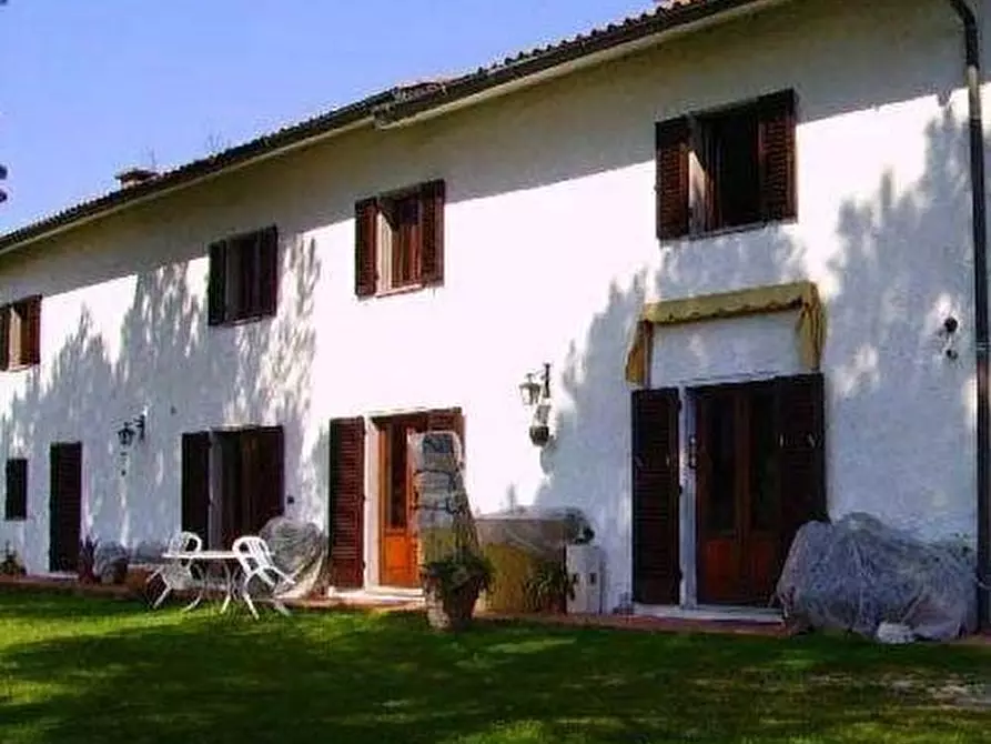 Immagine 10 di Casa colonica in vendita  a Monsummano Terme