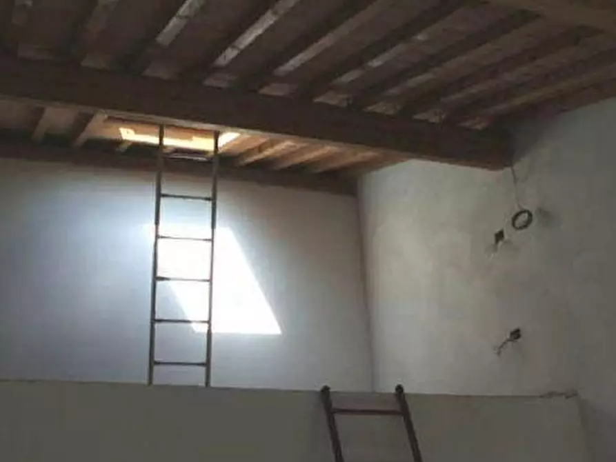 Immagine 8 di Rustico / casale in vendita  a Cerreto Guidi