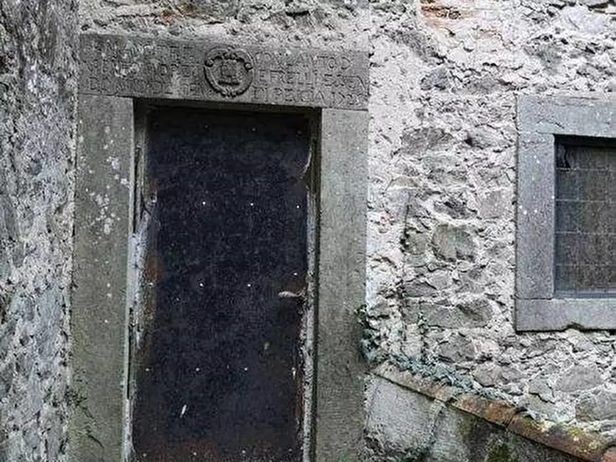 Immagine 14 di Rustico / casale in vendita  a Vinci