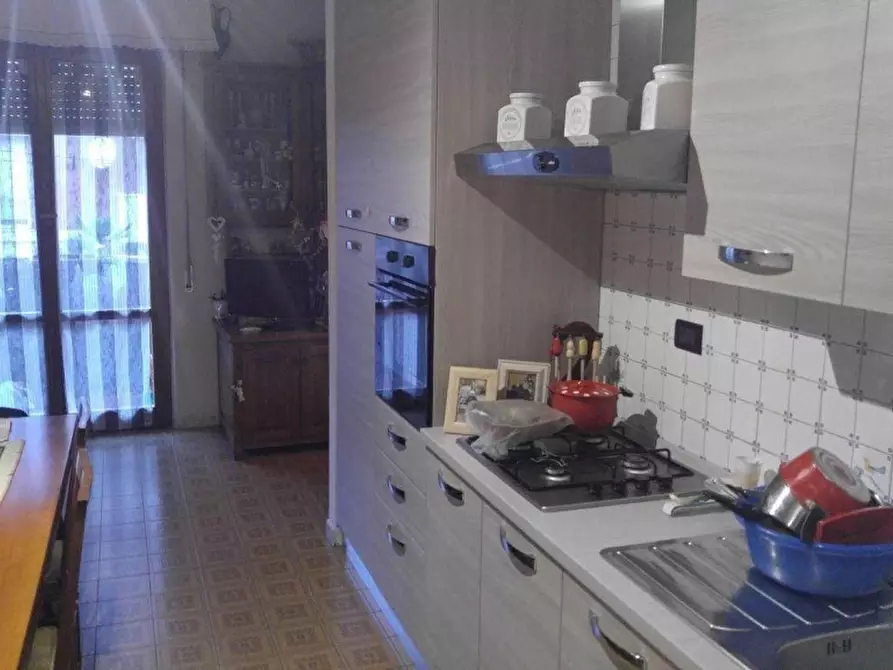 Immagine 8 di Appartamento in vendita  a Massa