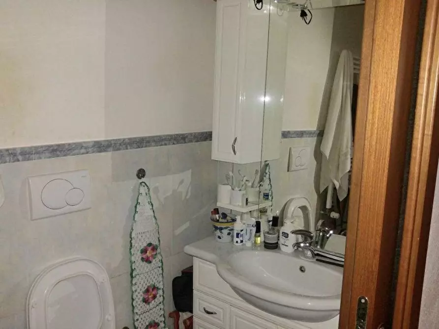 Immagine 9 di Appartamento in vendita  a Massa