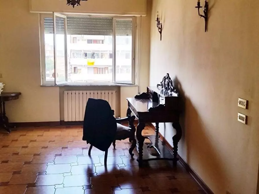 Immagine 6 di Appartamento in vendita  a Massa