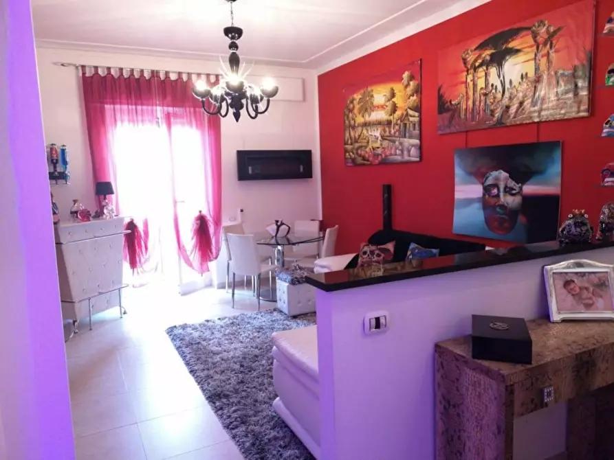 Immagine 2 di Appartamento in vendita  a Massa