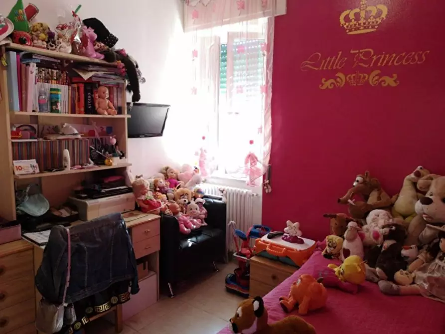 Immagine 9 di Appartamento in vendita  a Massa