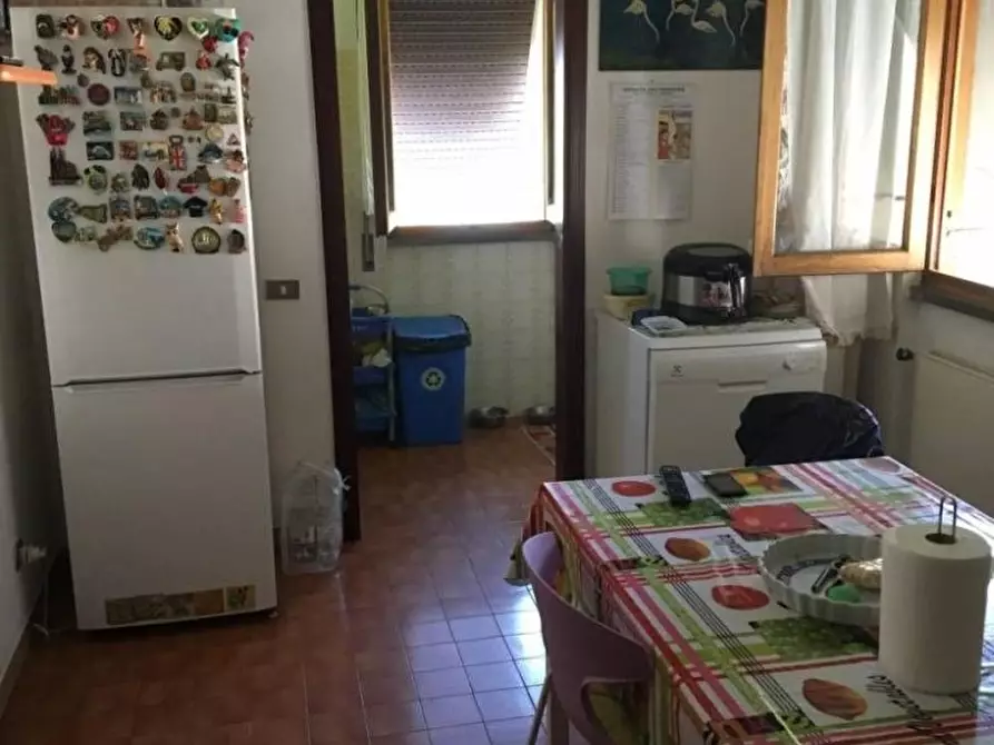 Immagine 2 di Appartamento in vendita  a Massa