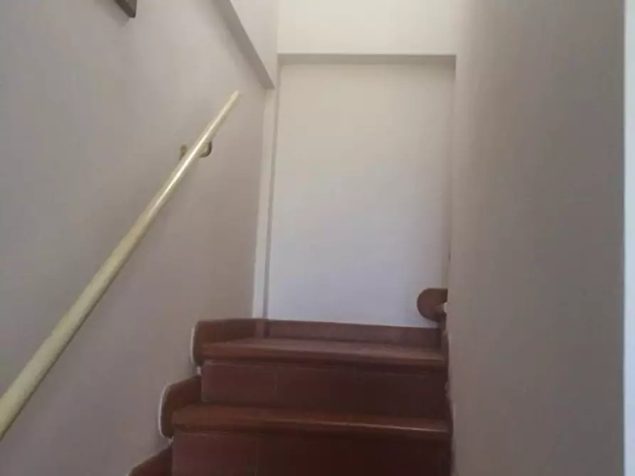 Immagine 13 di Villa in vendita  a Massa