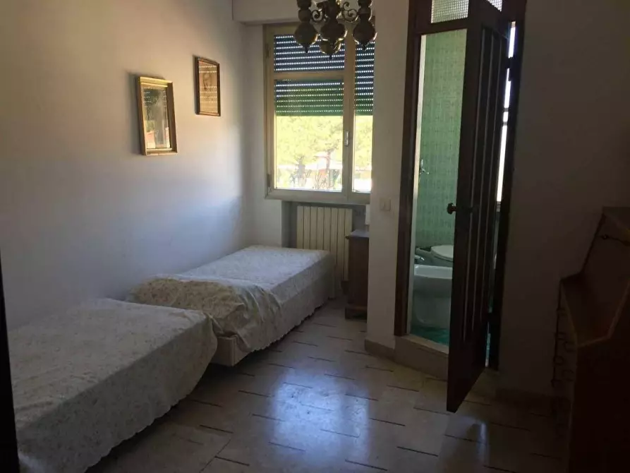 Immagine 5 di Appartamento in vendita  a Massa