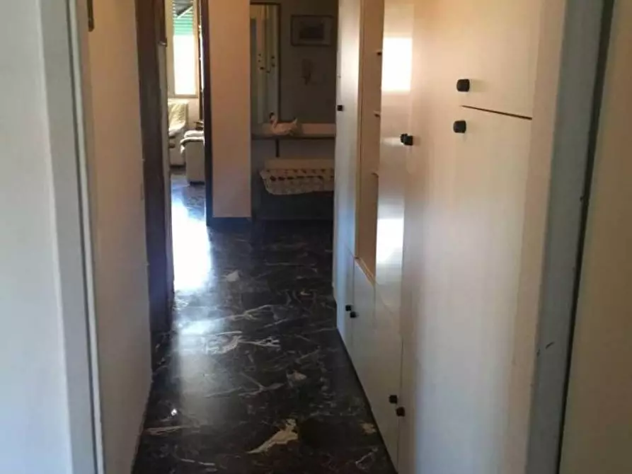 Immagine 8 di Appartamento in vendita  a Massa