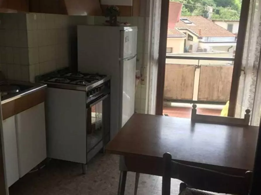 Immagine 3 di Appartamento in vendita  a Massa