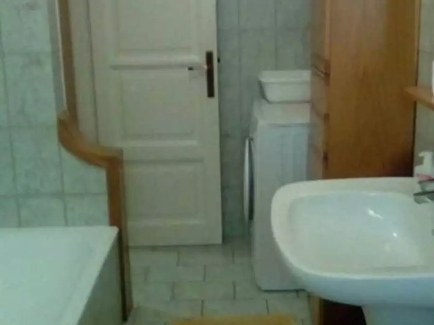 Immagine 10 di Appartamento in vendita  a Massa