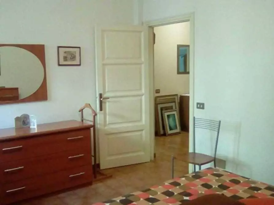 Immagine 5 di Appartamento in vendita  a Massa