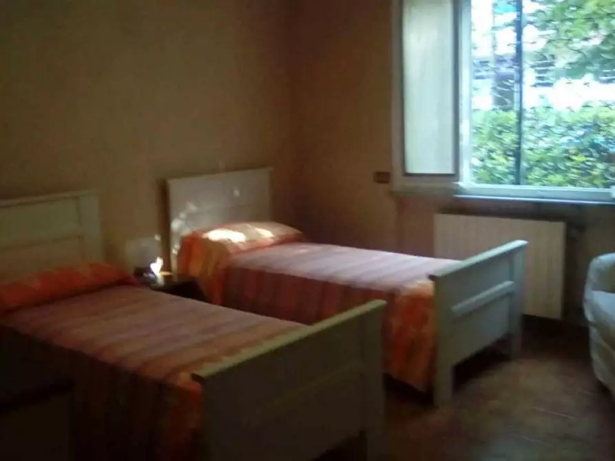 Immagine 7 di Appartamento in vendita  a Massa