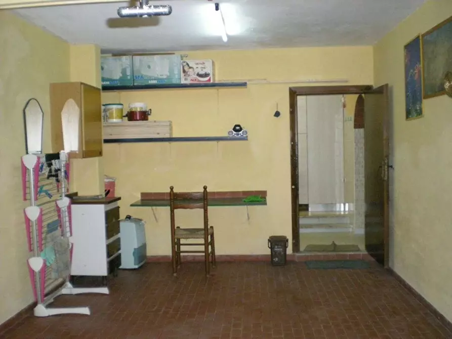 Immagine 13 di Appartamento in vendita  a Massa