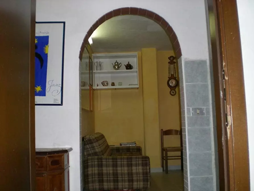 Immagine 4 di Appartamento in vendita  a Massa