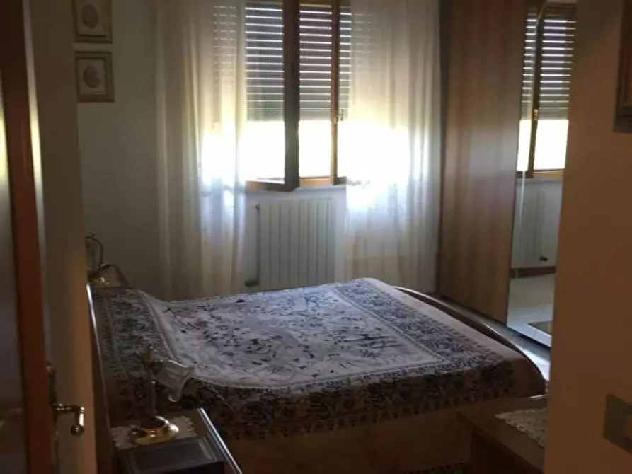 Immagine 5 di Appartamento in vendita  a Montignoso