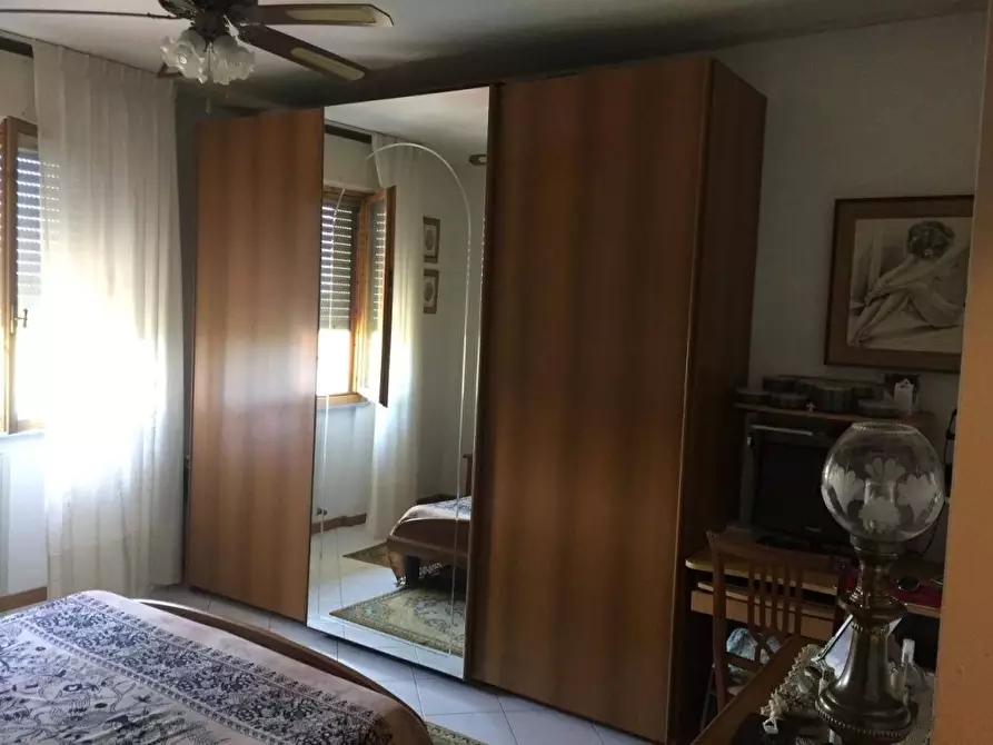 Immagine 6 di Appartamento in vendita  a Montignoso