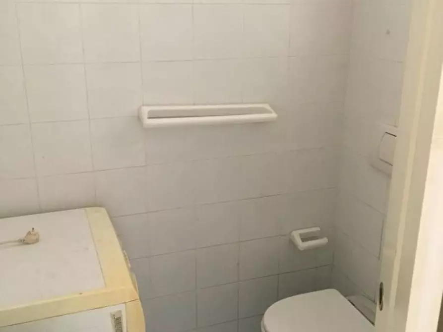 Immagine 10 di Appartamento in vendita  a Massa