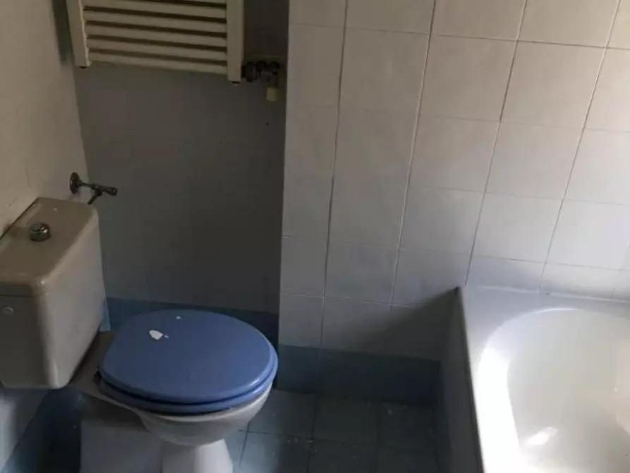 Immagine 9 di Appartamento in vendita  a Massa