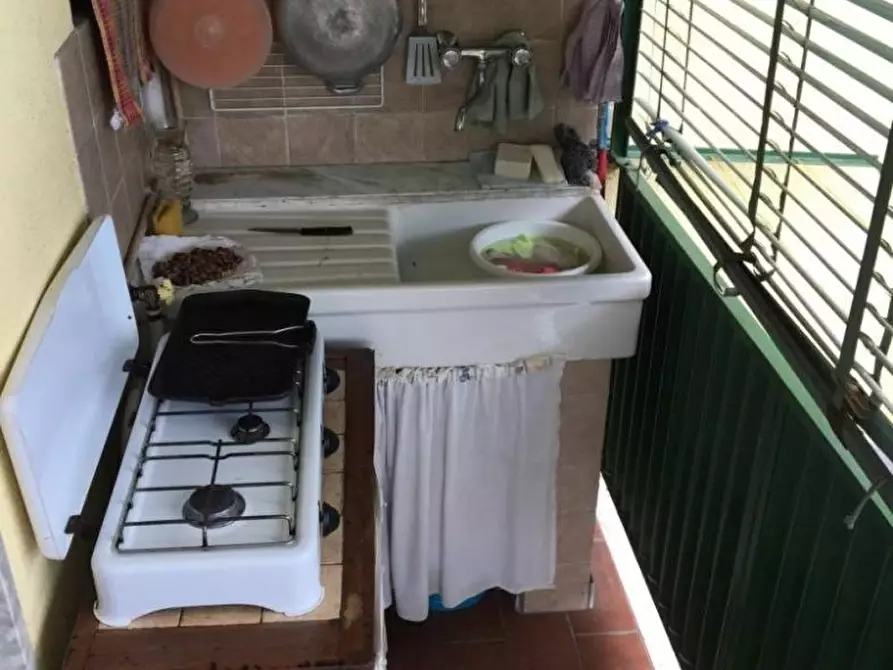 Immagine 5 di Appartamento in vendita  a Massa