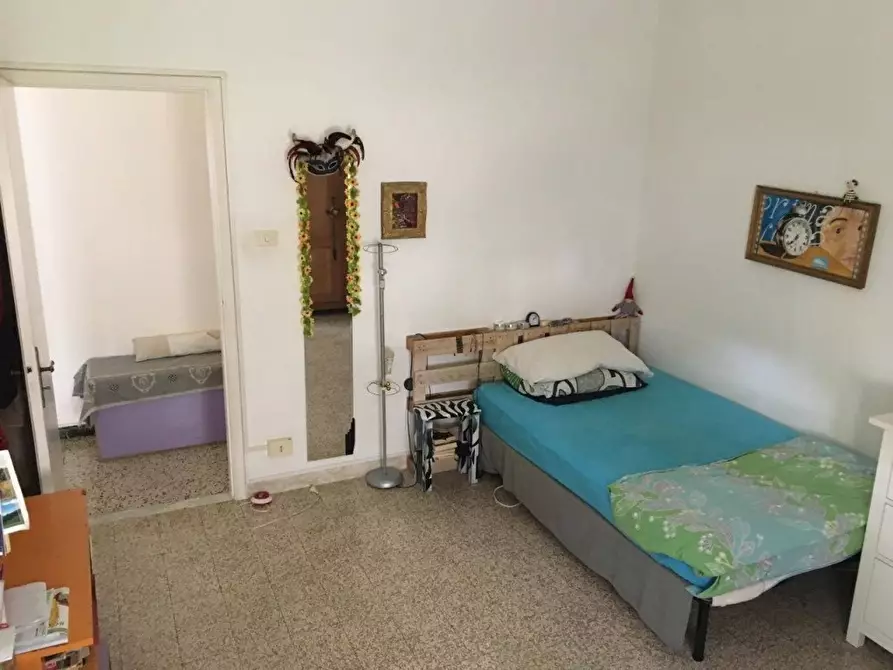 Immagine 9 di Appartamento in vendita  a Massa