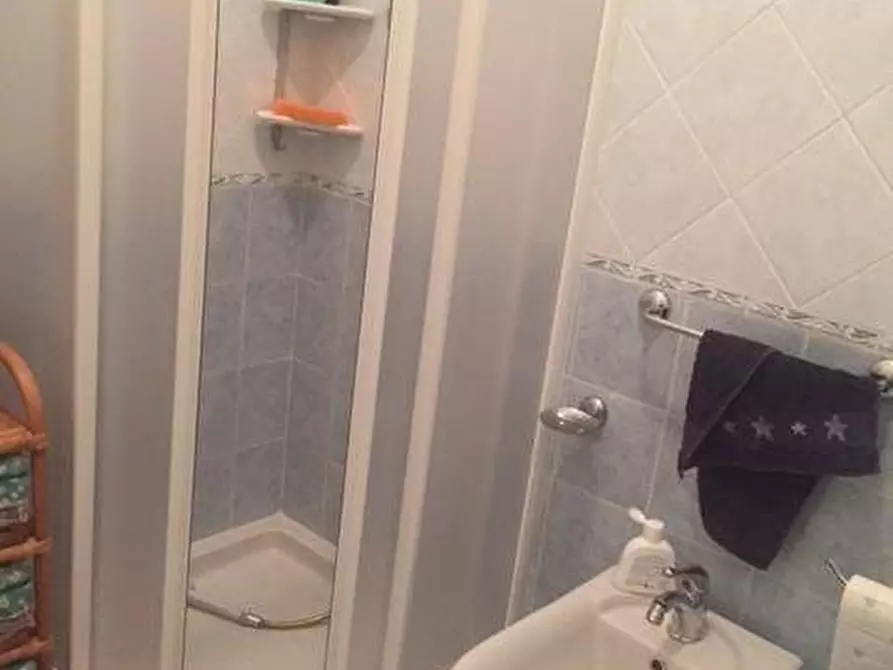 Immagine 6 di Appartamento in vendita  a Massa