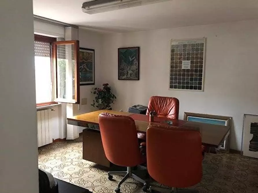 Immagine 5 di Appartamento in vendita  a Carrara