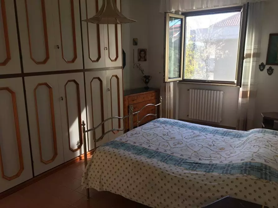 Immagine 4 di Appartamento in vendita  a Massa